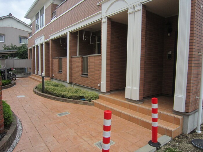 ライフステ－ジウエストの物件外観写真