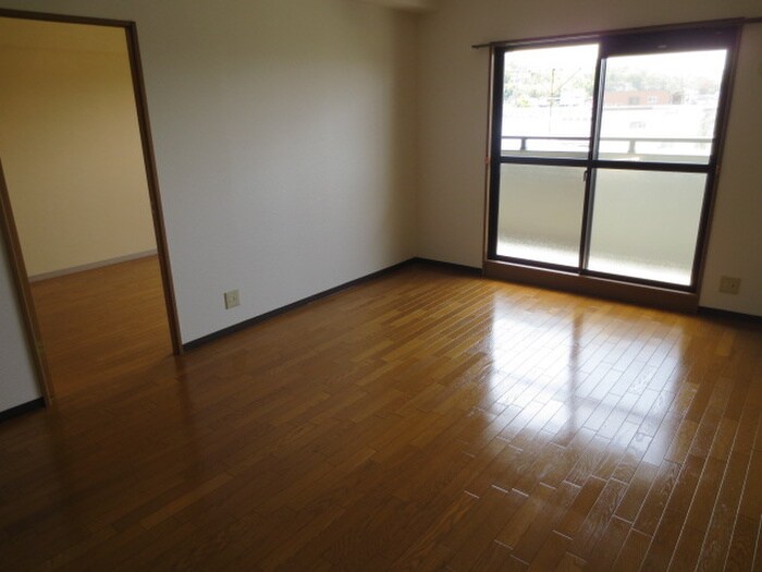 メゾンドラピュタ２の物件内観写真