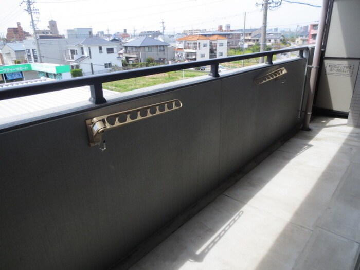 メゾンドラピュタ２の物件内観写真