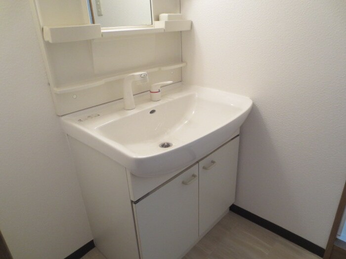 メゾンドラピュタ２の物件内観写真