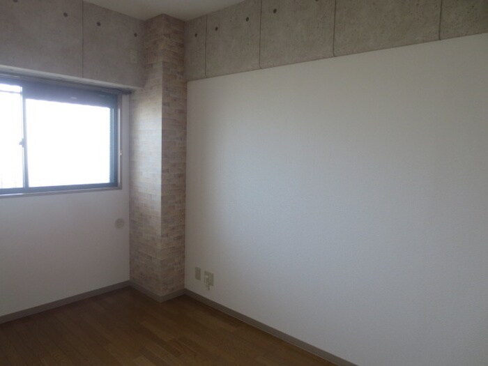 メゾンドラピュタ２の物件内観写真