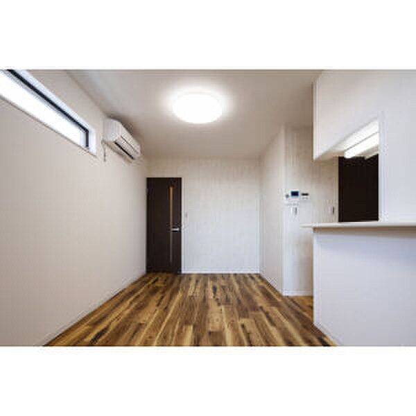 FAMILY STAGE烏森の物件内観写真