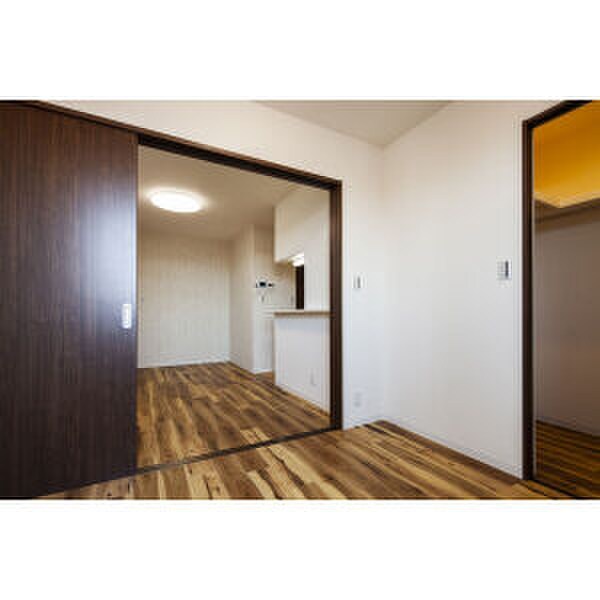 FAMILY STAGE烏森の物件内観写真