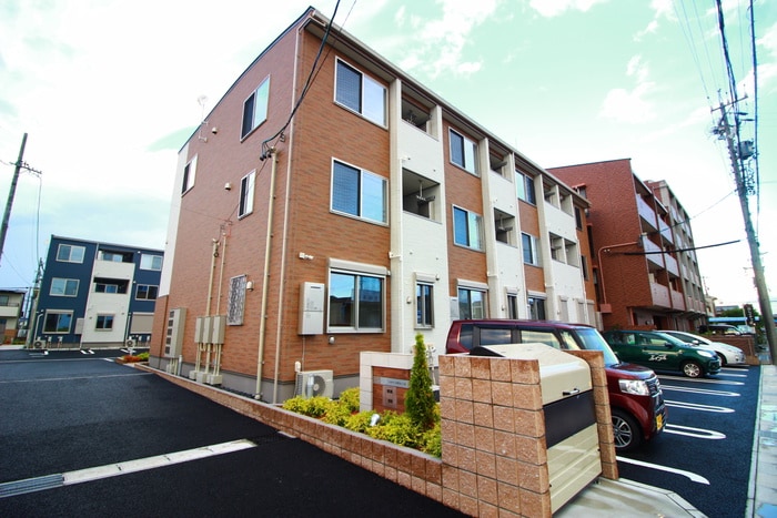 シルベーヌ豊山Ⅰの物件外観写真