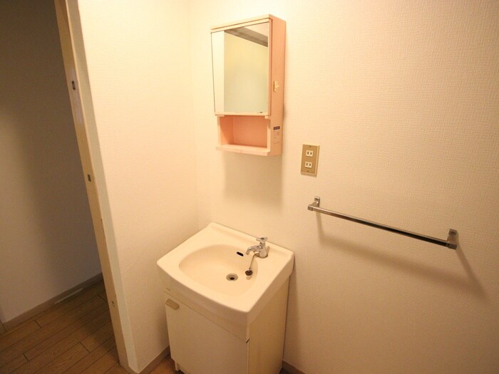 八幡ハイツ　２２１の物件内観写真