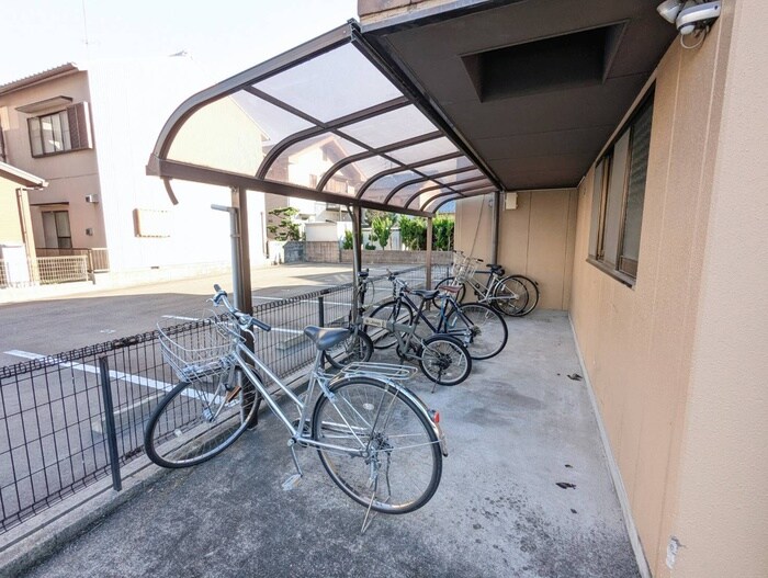 WESTの物件外観写真