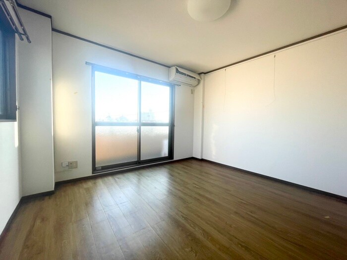 WESTの物件内観写真