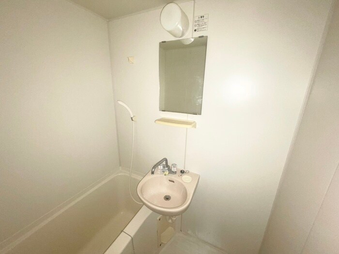 WESTの物件内観写真