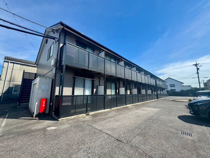 ｱﾝﾌﾟﾙ-ﾙﾘ-ﾌﾞﾙﾍﾟｱﾌｨ-ﾙﾄﾞ1の物件外観写真