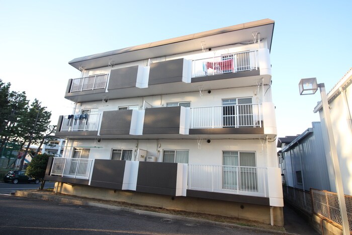 パープルシャトーＢ棟の物件外観写真