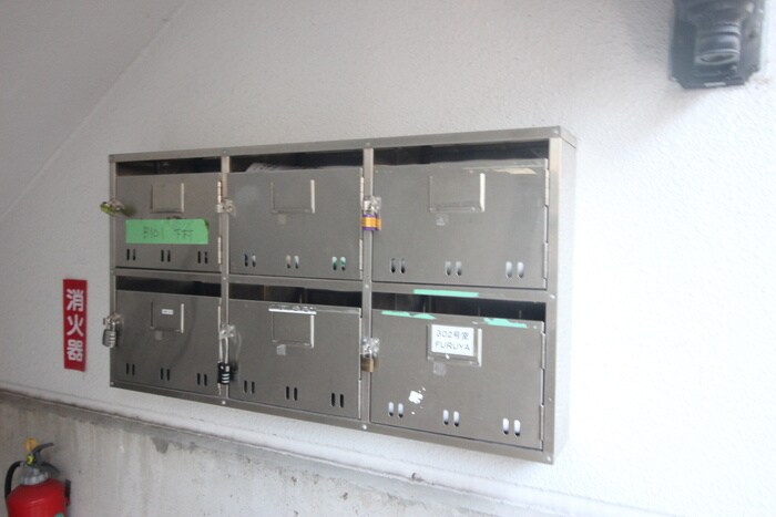 パープルシャトーＢ棟の物件外観写真