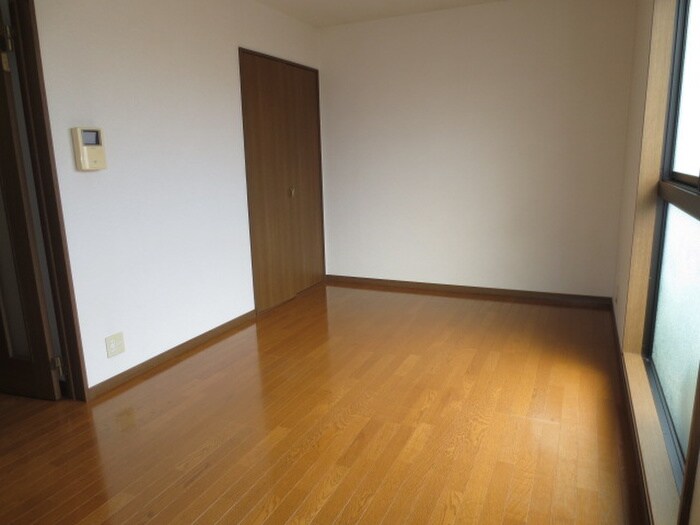 アンプル－ルブワ虹の物件内観写真