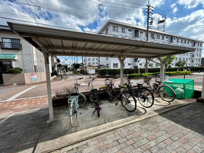 アンプル－ルブワ虹の物件外観写真