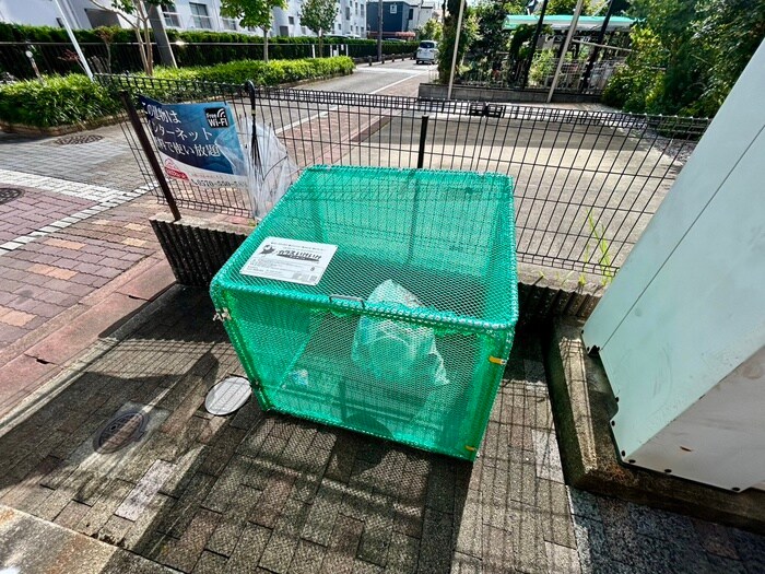 アンプル－ルブワ虹の物件外観写真