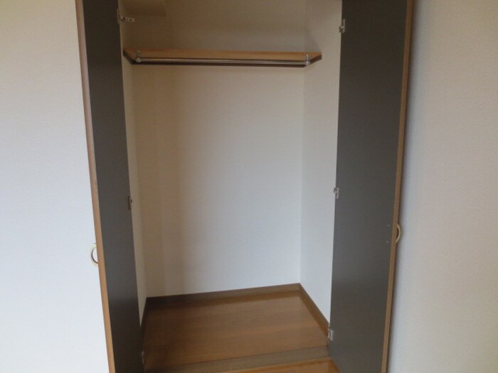 アンプル－ルブワ虹の物件内観写真