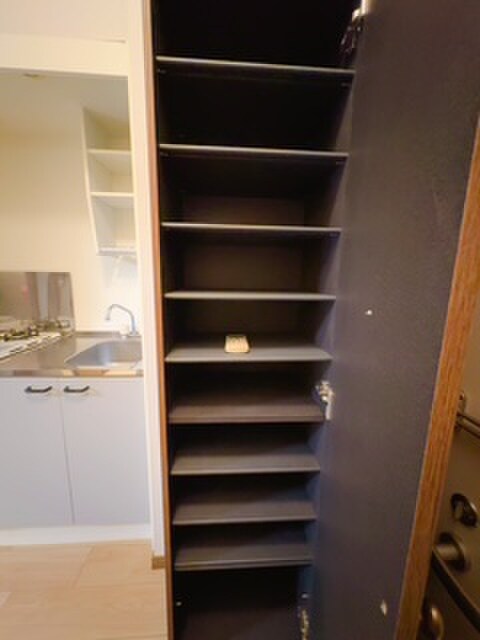 アンプル－ルブワ虹の物件内観写真