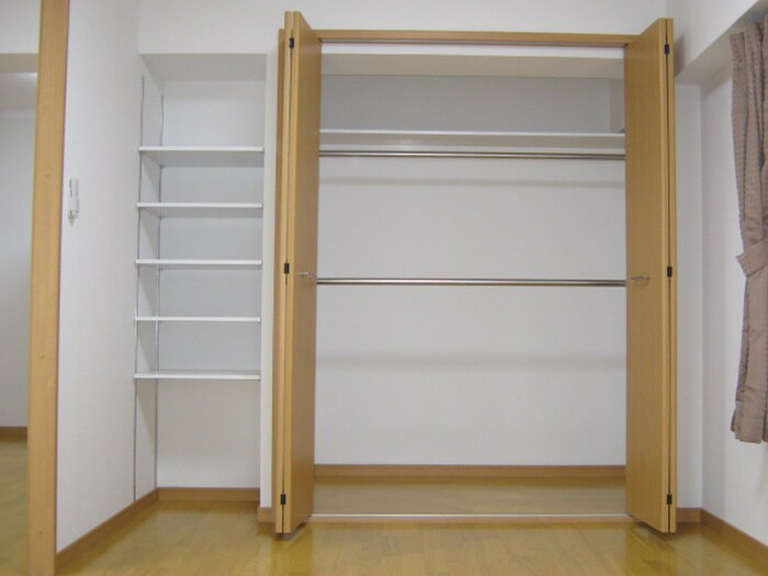 メゾンイナタの物件内観写真