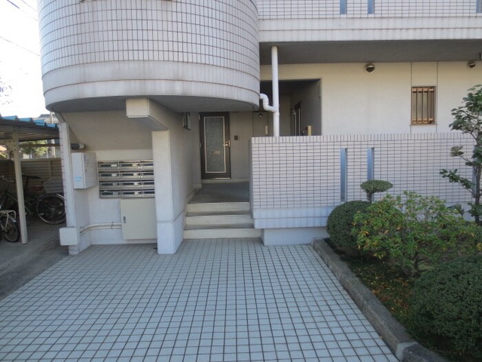 ブル－ジュの物件外観写真