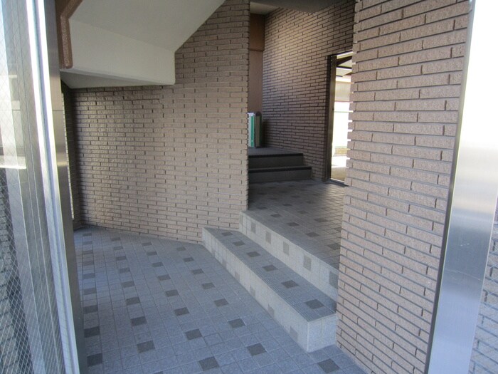 第２丸美ハイツの物件外観写真