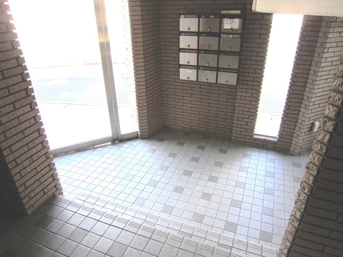 第２丸美ハイツの物件外観写真