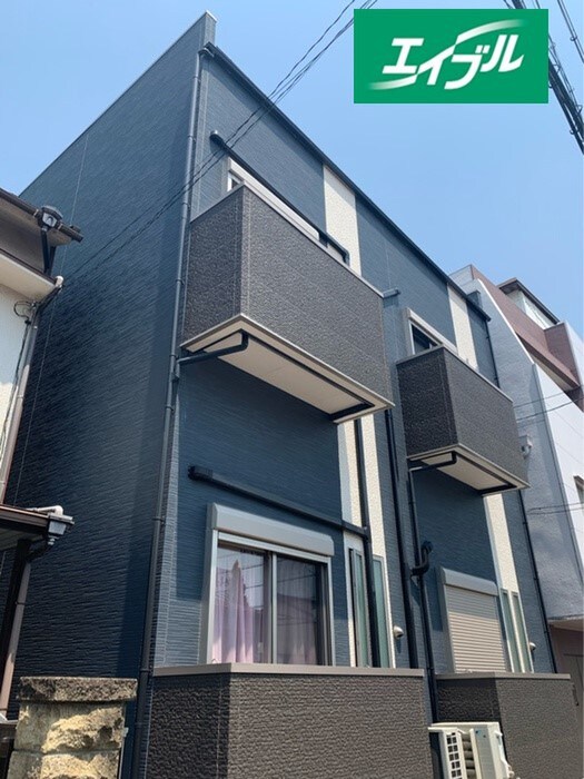 Ampio ATSUTAの物件外観写真