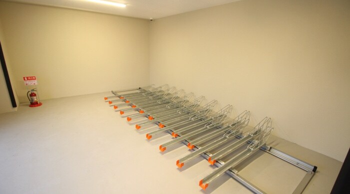 エステート金山の物件外観写真