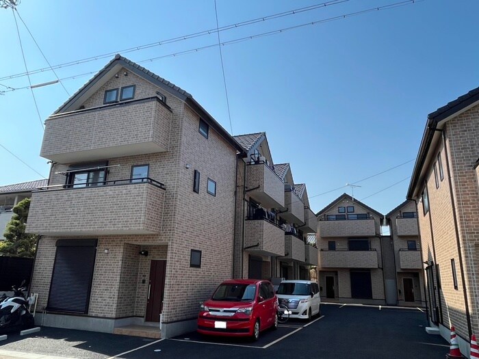 タウンスケープよもぎ台A棟の物件外観写真