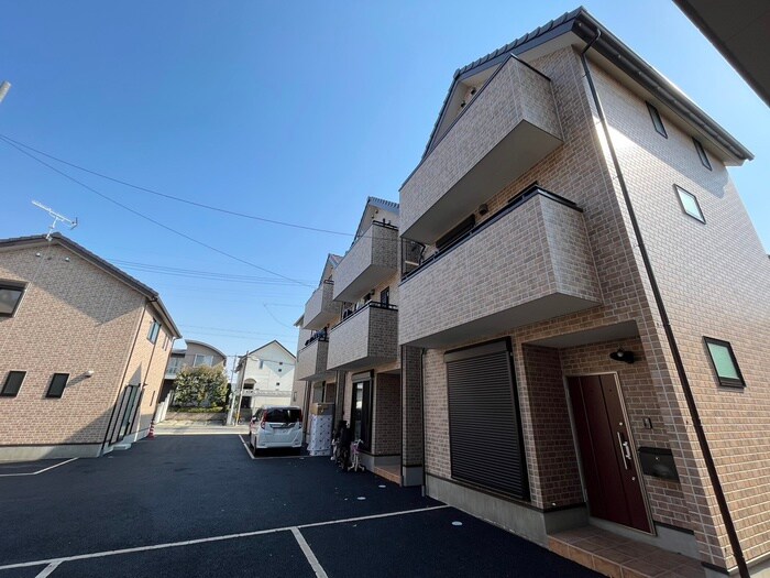 タウンスケープよもぎ台A棟の物件外観写真