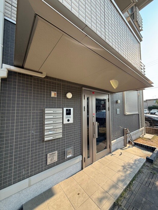 ルミエールこがねⅡ　Ｂ棟の物件外観写真