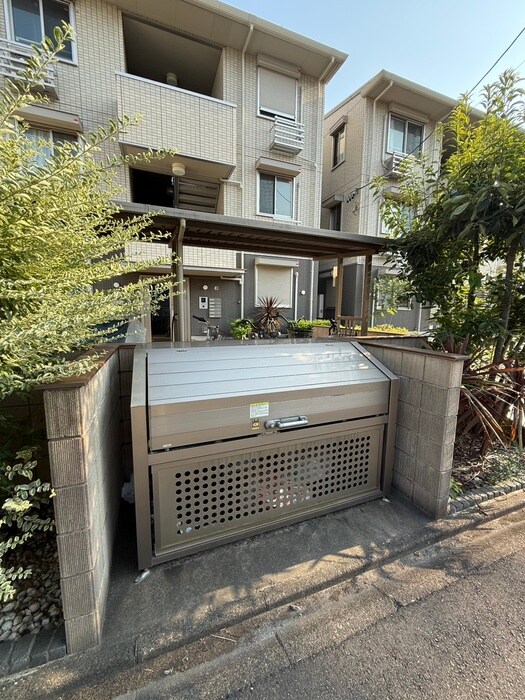 ルミエールこがねⅡ　Ｂ棟の物件外観写真