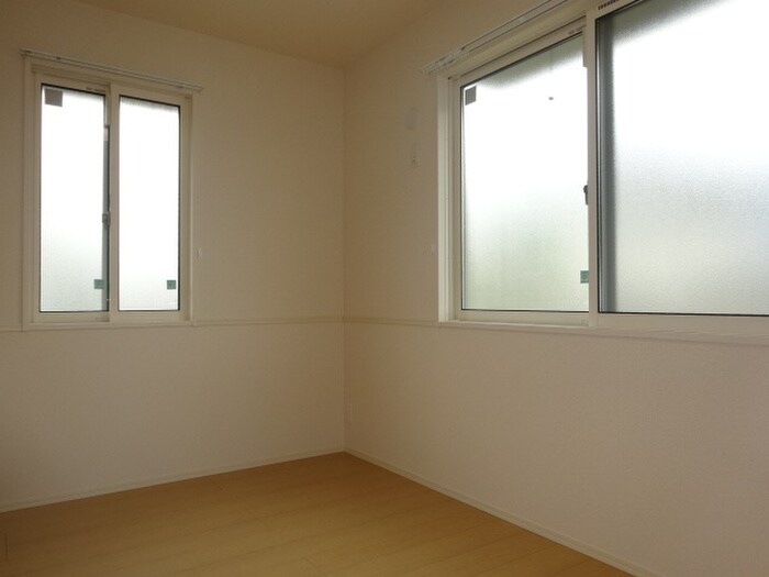 ルミエールこがねⅡ　Ｂ棟の物件内観写真