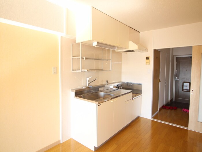 ジュネス青山の物件内観写真