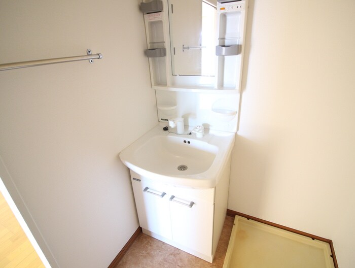 ジュネス青山の物件内観写真