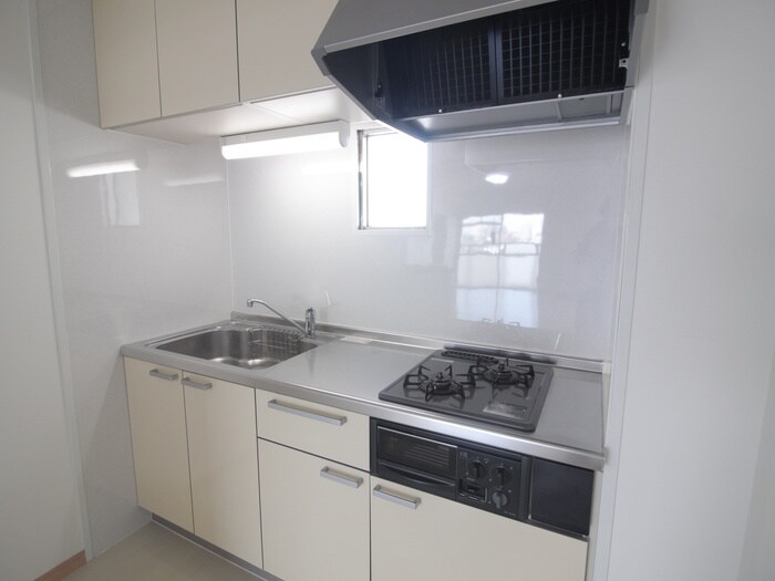 ジュネス青山の物件内観写真