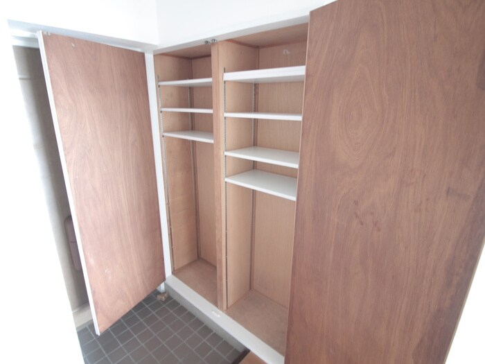 ジュネス青山の物件内観写真