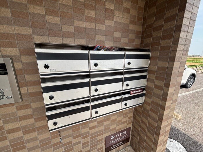 ロイヤルサルビアの物件外観写真