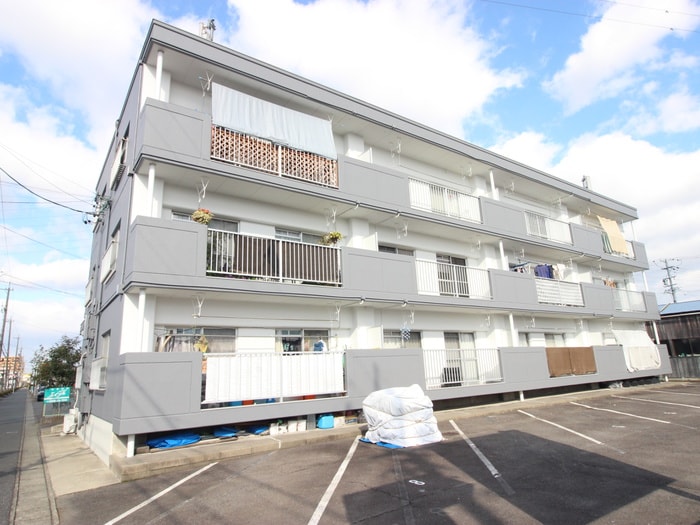 コ－ポ三和の物件外観写真