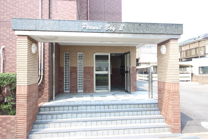 PeanutBoyⅡの物件外観写真