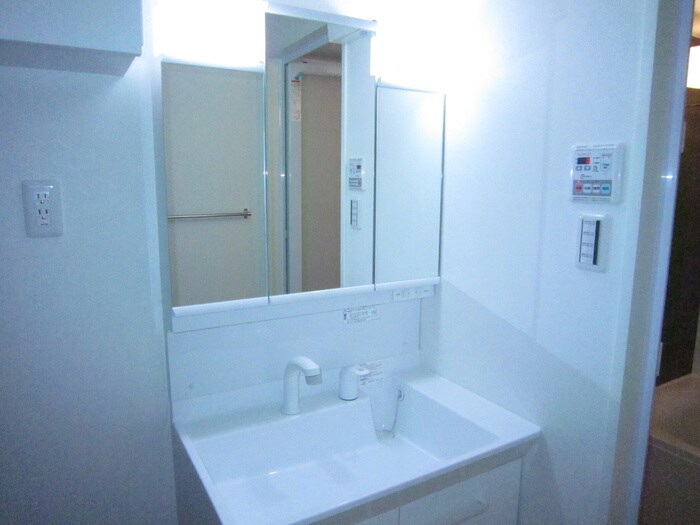 グランシャトゥ那古野の物件内観写真