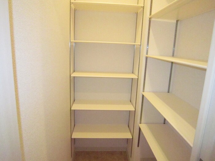 グランシャトゥ那古野の物件内観写真