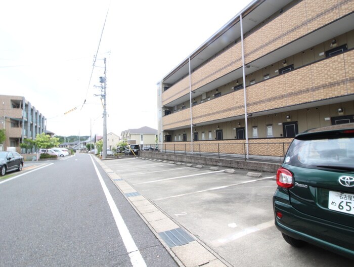 レジデンス青山ミレニアムの物件外観写真