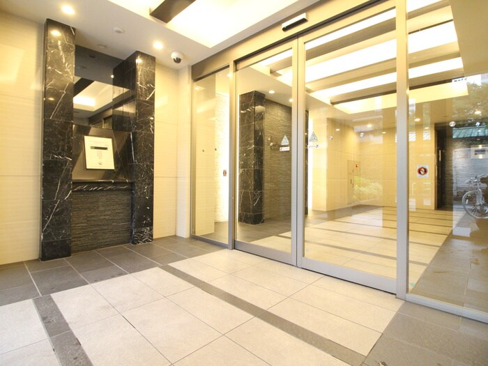 ﾌﾟﾚｻﾝｽ丸の内ﾚｼﾞﾃﾞﾝｽⅢ(605)の物件外観写真