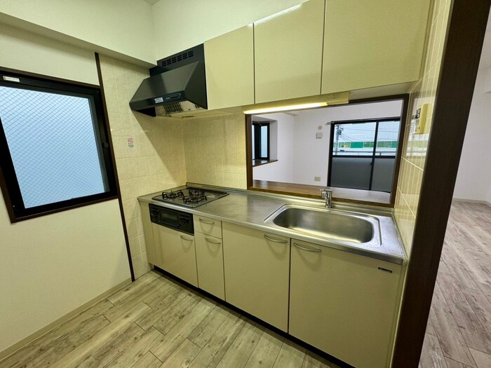 ロイヤルスクエアの物件内観写真