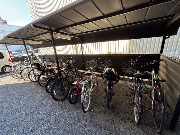 ロイヤルスクエアの物件外観写真