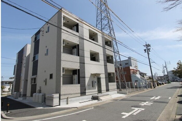 クレスト高畑の物件外観写真