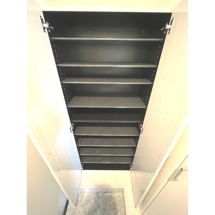 クレスト高畑の物件内観写真