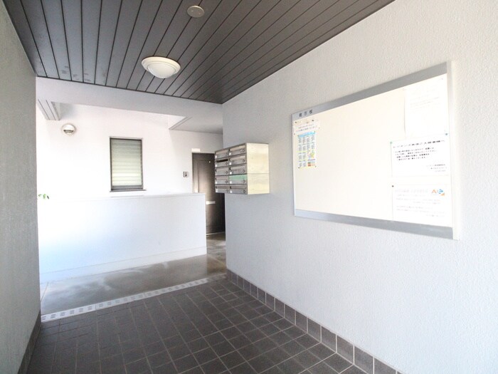 レジデンス赤池の物件外観写真