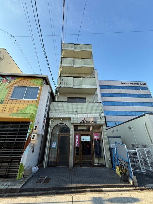 セントラルハイツⅡの物件外観写真