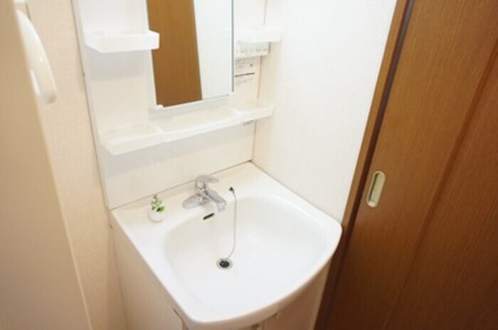 パイン・ウォールの物件内観写真