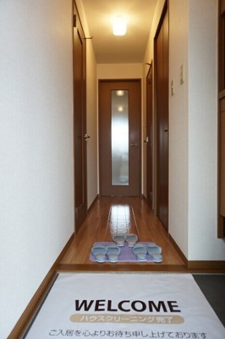 パイン・ウォールの物件内観写真